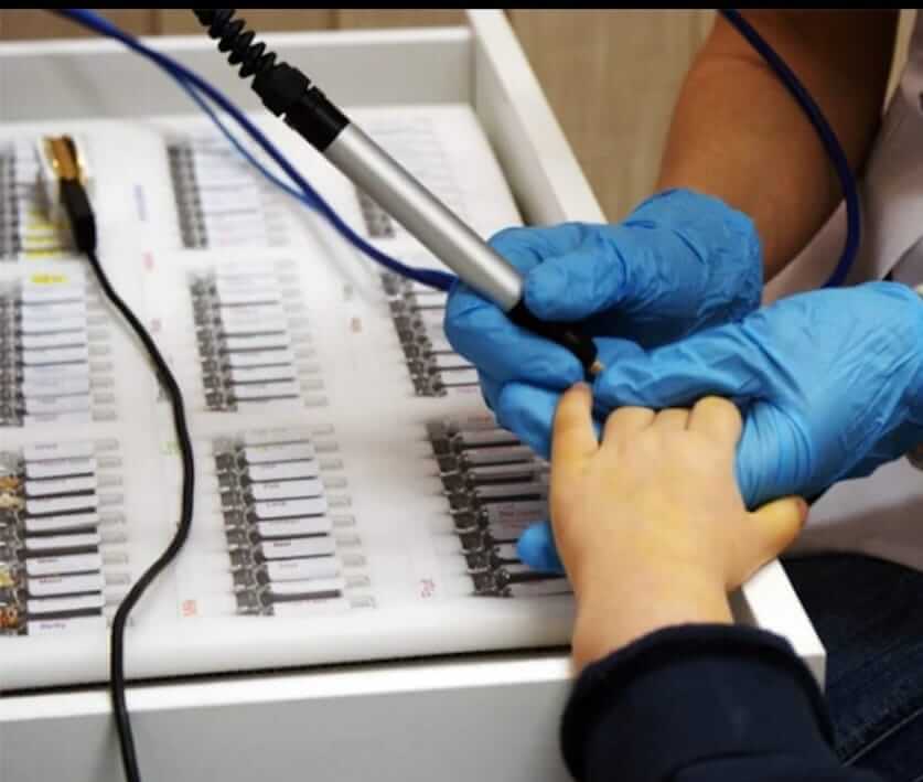 Dziecko podczas testu alergicznego — AGAMED Szczecin